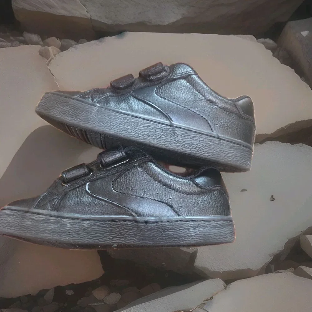 The Childrens Place Unisex Uniform Sneakers Black 3010487 Sz. 11